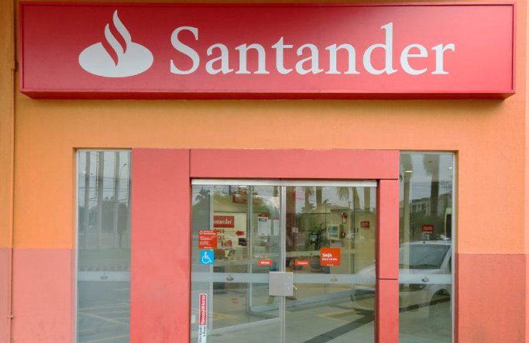 Veja como simular online e contratar o financiamento do Santander