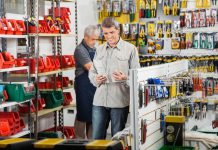 EMPREGO TEMPORÁRIO – saiba onde fazer um curso gratuito de vendedor de loja