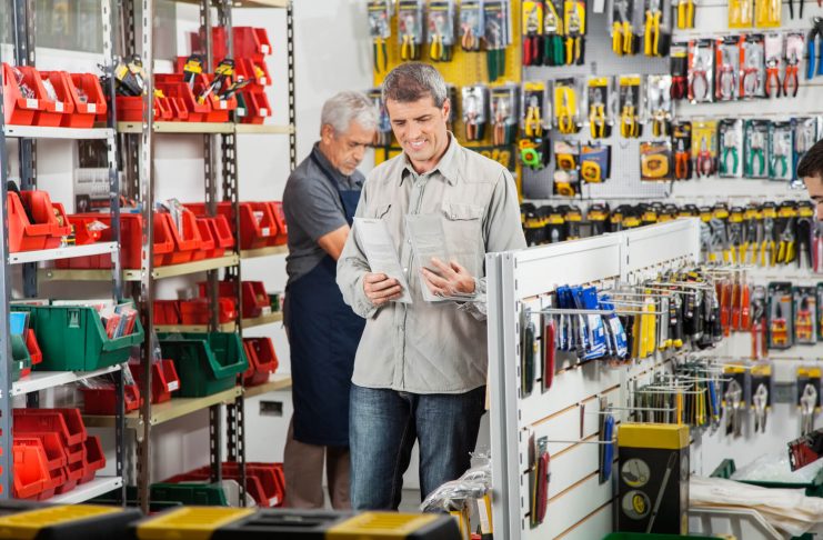 EMPREGO TEMPORÁRIO – saiba onde fazer um curso gratuito de vendedor de loja