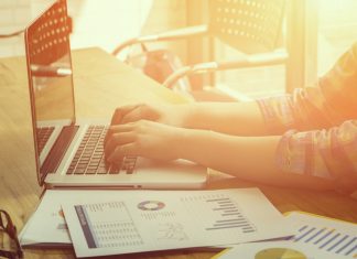 Juros Baixos lança simulador online de empréstimo pessoal – aprenda como usar